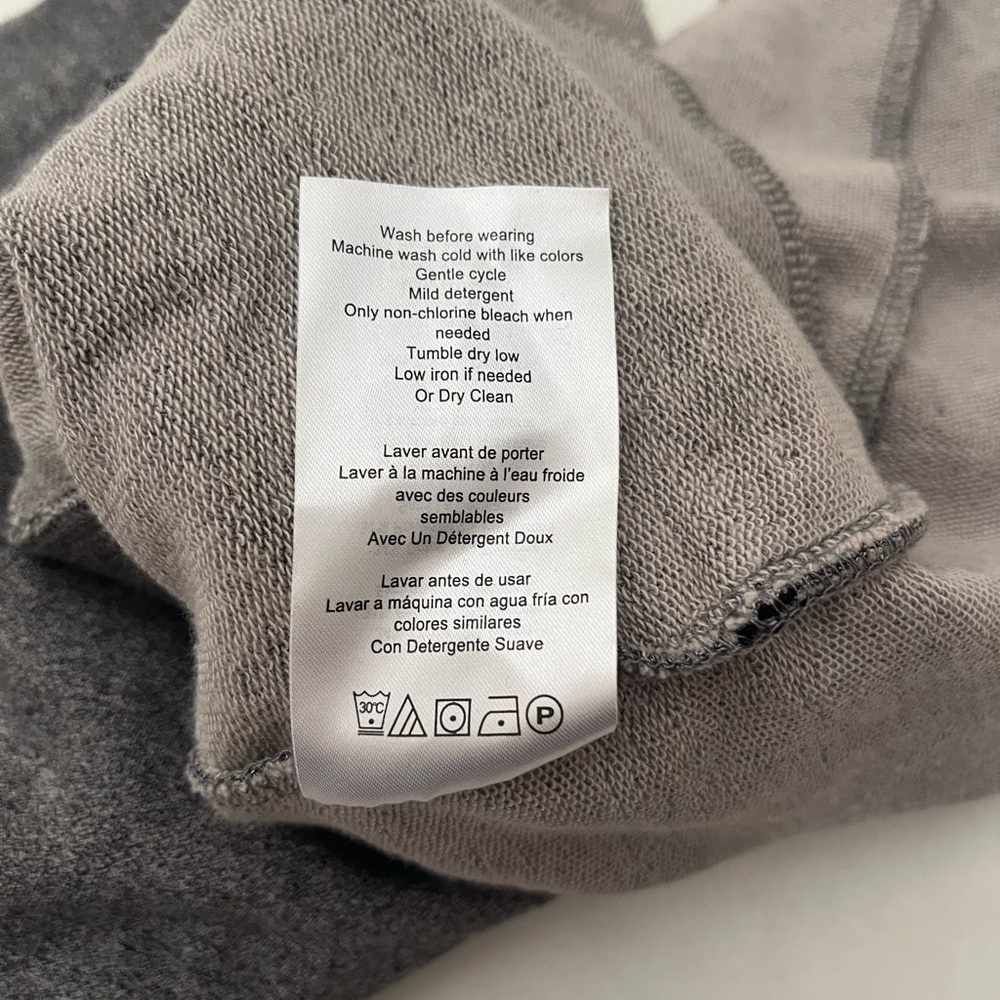 NWT size medium women’s Motherhood Maternity gray heathered skirt with pockets - Picture 5 of 8